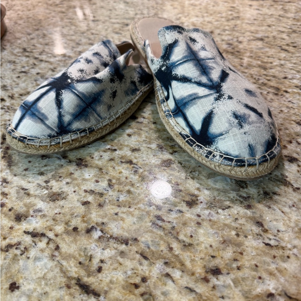 Torrid Boho Tie Dye Slip On Flat Espadrilles Shoes 10.5 W